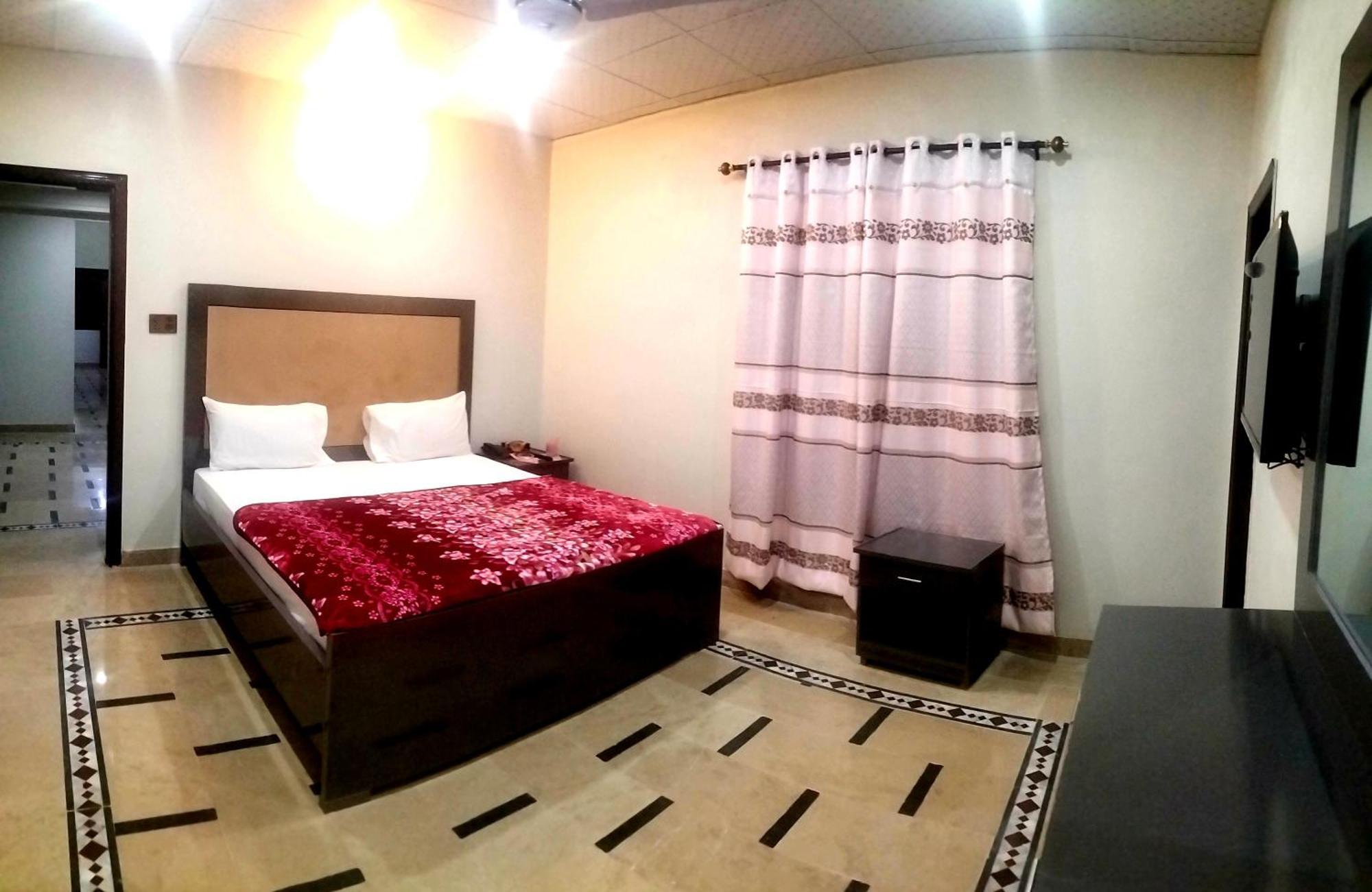 Subhan Palace Guest House การาจี ภายนอก รูปภาพ