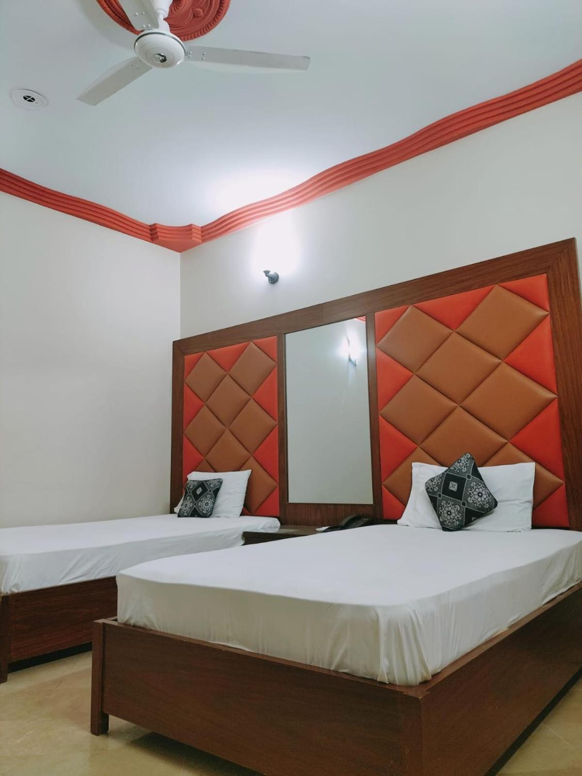Subhan Palace Guest House การาจี ภายนอก รูปภาพ