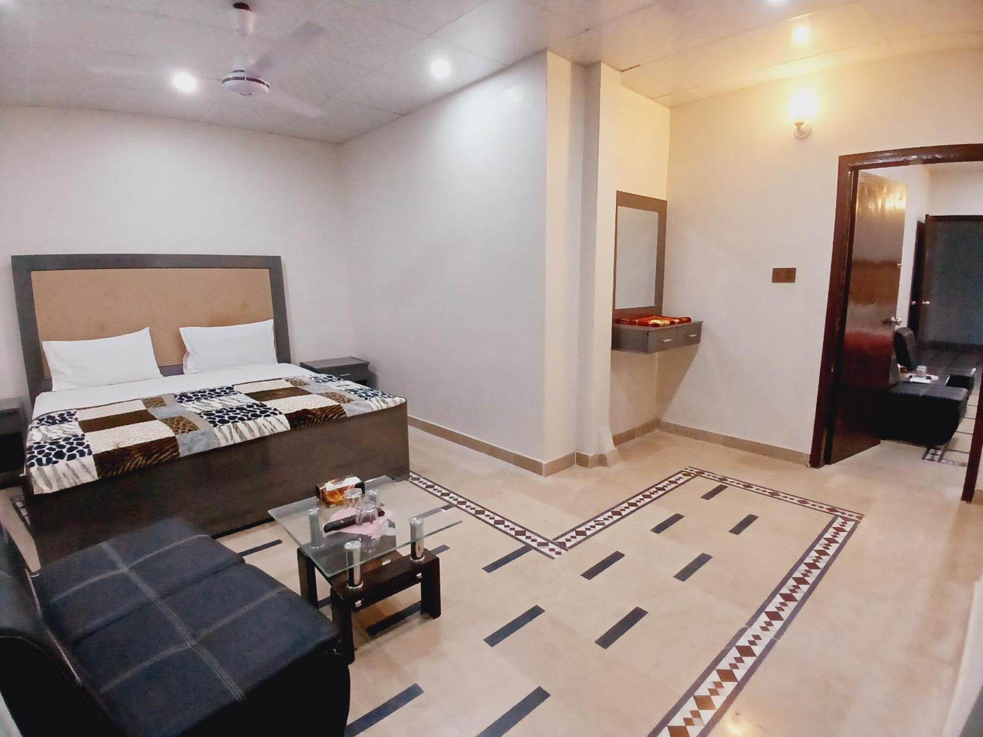 Subhan Palace Guest House การาจี ภายนอก รูปภาพ